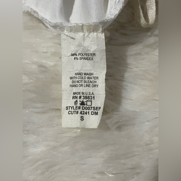 XOXO BLOUSE - Picture 2 of 2